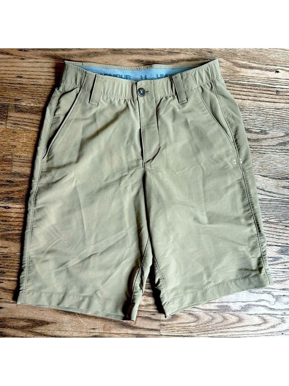 Under Armour Tech Stretch Fabric Khaki Shorts Waist 30" EUC